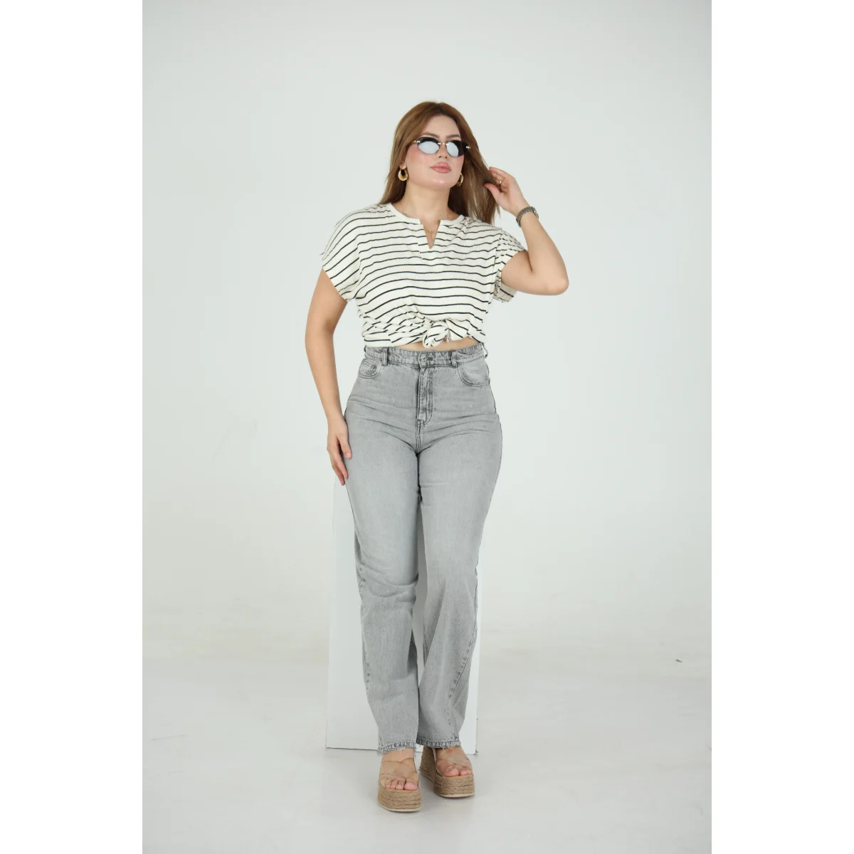 Jean Femme Taille Haute Coupe Wide Leg – Gris Clair Délavé